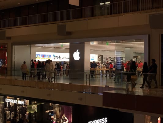 Apple Houston Galleria by null