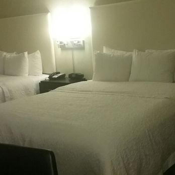 Hampton Inn & Suites Chicago-Downtown - Double double beds - Hotels Near Me - Chicago, Illinois Hampton Inn & Suites Chicago-Downtown - Double double beds - Hotels Near Me - Chicago, Illinois