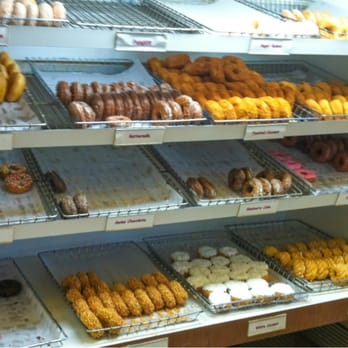 Home Cut Donuts - Plenty of selection on a Sunday evening. This is the right of two sides. - Donuts Near Me - Joliet, Illinois Home Cut Donuts - Plenty of selection on a Sunday evening. This is the right of two sides. - Donuts Near Me - Joliet, Illinois