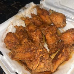 Triple Bs Restaurant And Bar - Honey Cajun wings.