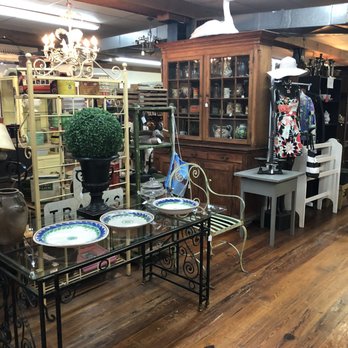 Antiques Etcetera - Antiques Near Me - Rockland, Maine