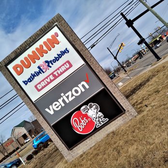 Bob's Big Boy - Burgers Near Me - Flat Rock, Michigan