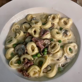 Quattro Gatti - Tortellini alla Panna - Italian Near Me - Austin, Texas Quattro Gatti - Tortellini alla Panna - Italian Near Me - Austin, Texas