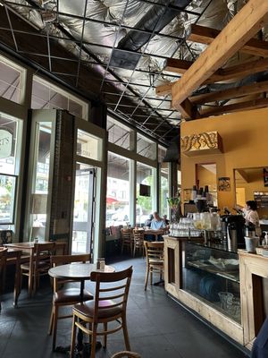 Gilbert's on Main by null