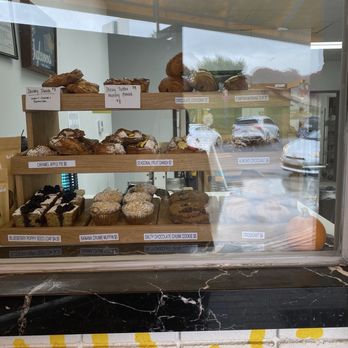 Cadoro Bakery - Bakeries Near Me - Inglewood, California Cadoro Bakery - Bakeries Near Me - Inglewood, California