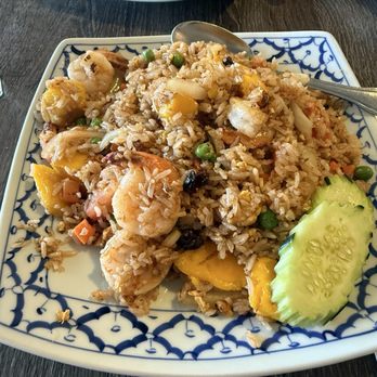 Chili Thai - Silverdale - Ahhhh-mazing Mango Thai fried rice with prawns - Thai Near Me - Silverdale, Washington Chili Thai - Silverdale - Ahhhh-mazing Mango Thai fried rice with prawns - Thai Near Me - Silverdale, Washington