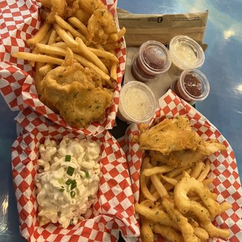 Maui Fish'n Chips - Two combination platters and their mac! - Seafood Near Me - Kihei, Hawaii Maui Fish'n Chips - Two combination platters and their mac! - Seafood Near Me - Kihei, Hawaii