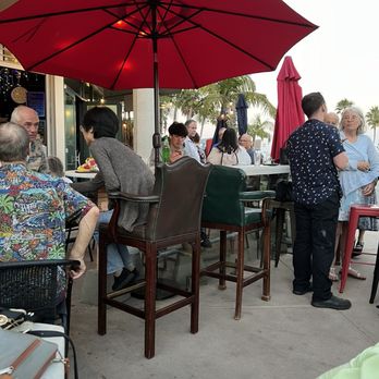 Risü - Outdoor seating area. - New American Near Me - Long Beach, California Risü - Outdoor seating area. - New American Near Me - Long Beach, California