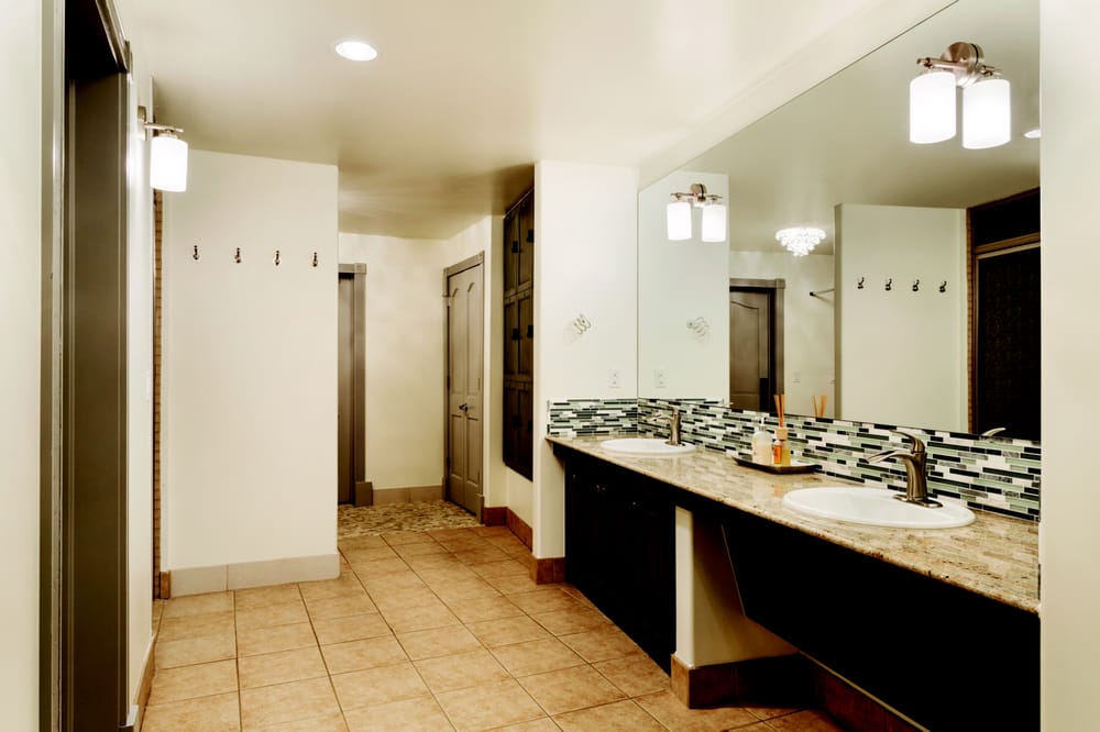 Refresh Spa Image