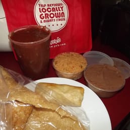 large salsa, small rice, small beans, 1 burrito, and chicharron grande. representing with that yelp elite swag ^_^ All this $9.85 yummy! large salsa, small rice, small beans, 1 burrito, and chicharron grande. representing with that yelp elite swag ^_^ All this $9.85 yummy!
