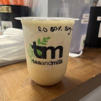 Tea and Milk - Roasted Oolong with Signature Cream - Bubble Tea Near Me - New York, New York Tea and Milk - Roasted Oolong with Signature Cream - Bubble Tea Near Me - New York, New York
