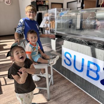Sub Zero Creamery - Ice Cream & Frozen Yogurt Near Me - Simi Valley, California