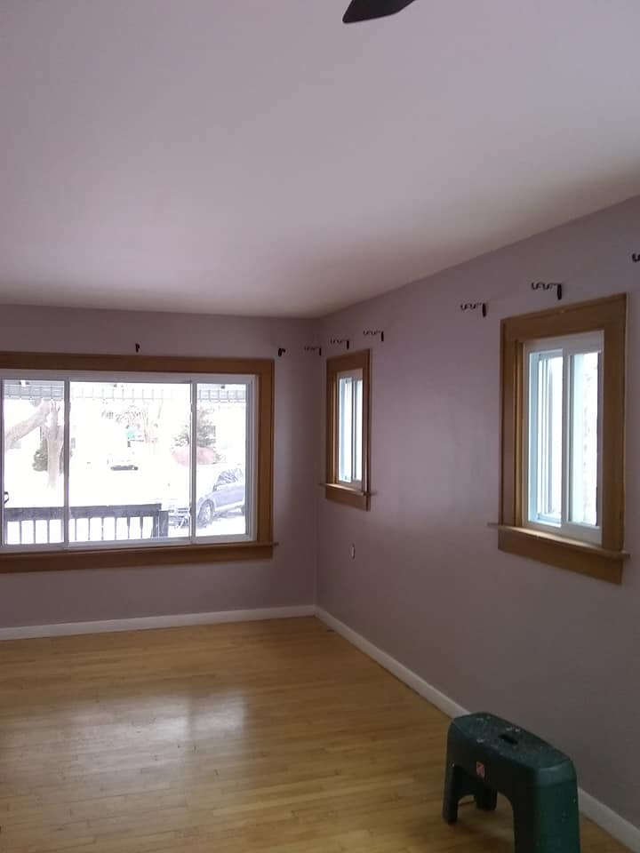 Slide of A 2 Z Pro Handyman