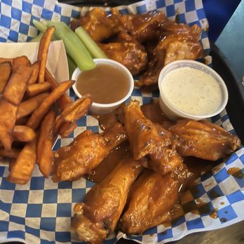 Booty’s Wings Burgers Beer - Medium & Mango Chipotle BBQ W/Fries & Ranch - Tacos Near Me - Goodyear, Arizona Booty’s Wings Burgers Beer - Medium & Mango Chipotle BBQ W/Fries & Ranch - Tacos Near Me - Goodyear, Arizona