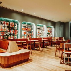 Starbucks - Dining room