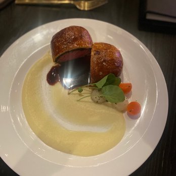 Gordon Ramsay Hell's Kitchen - Wellington - Steakhouses Near Me - Stateline, Nevada