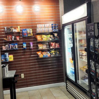 Courtyard by Marriott Phoenix North/Happy Valley - Small snack area - Hotels Near Me - Phoenix, Arizona