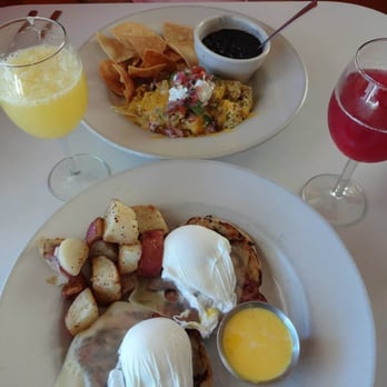 Sunset Grill - The Pablo Scramble and Sunset Benedict w/ mimosas at Sunset Grill - American Near Me - Fredericksburg, Texas