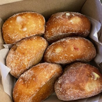 Leonard's Bakery - Bakeries Near Me - Honolulu, Hawaii Leonard's Bakery - Bakeries Near Me - Honolulu, Hawaii