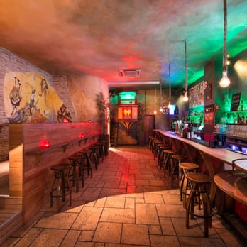 Morrison's Lounge - Dance Clubs Near Me - Cannes, 06