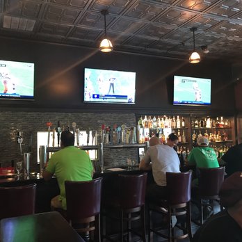 Hudson 303 Sport Cafe - Pizza Near Me - Tappan, New York