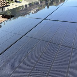 Happy Squeegee - Solar Panels