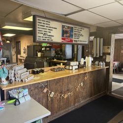 Durf's Family Restaurant - Front counter