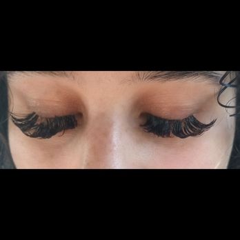 Roxana Bentea - Beverly Hills - Eyelash Service Near Me - Riverside , California