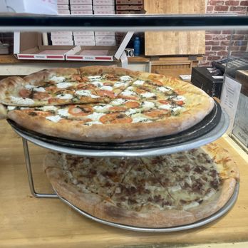 Ned's Pizza - Chicken Bacon Ranch, White - Pizza Near Me - Ithaca, New York