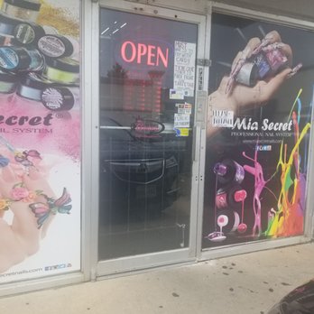 Nail Supply Glamour - Cosmetics & Beauty Supply Near Me - Dallas, Texas Nail Supply Glamour - Cosmetics & Beauty Supply Near Me - Dallas, Texas