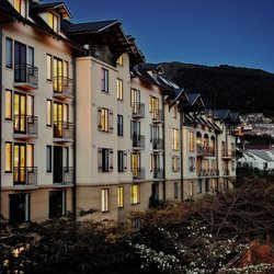 Hotel St Moritz Queenstown - Hotel St Moritz Exterior