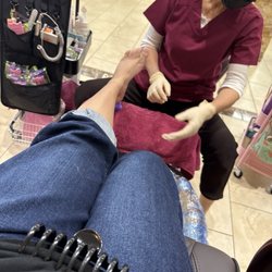 Charming Nailbar - Taking care of my feet