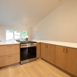 Buy Wholesale Cabinets - Thin White Oak Island