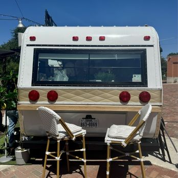 Viva la Calle - Seating - Farmers Market Near Me Viva la Calle - Seating - Farmers Market Near Me