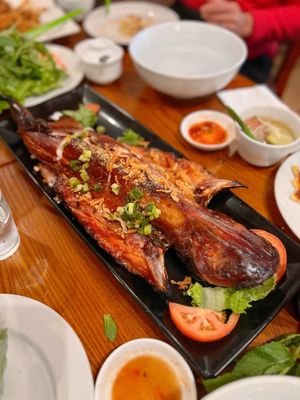 Binh Minh Quan by null