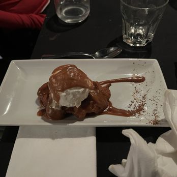 Comme Chez Soi - Dessert - Canadian (New) Near Me - Bromont, Quebec