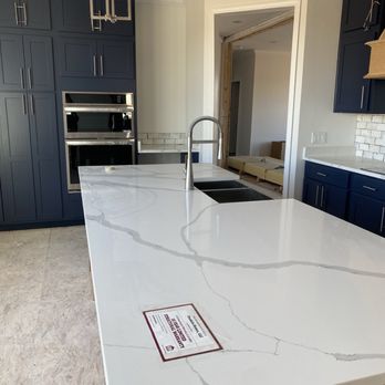 Republic Homes - Kitchen of Shoreline by Franklin Homes. - Mobile Home Dealers Near Me - Weatherford, Texas Republic Homes - Kitchen of Shoreline by Franklin Homes. - Mobile Home Dealers Near Me - Weatherford, Texas