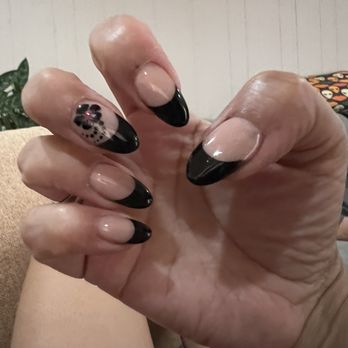 Boutique Nails And Spa - Harry's hibiscus - Nail Salons Near Me - San Diego, California
