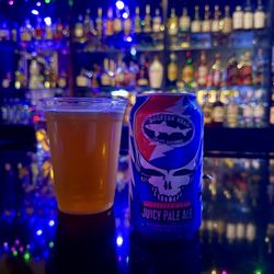 The Funky Biscuit - Grateful Dead Dogfish Head :: Juicy Pale Ale 5.3%