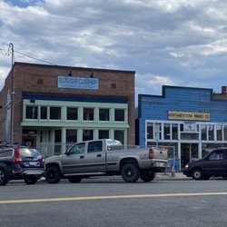 Basecamp Books & Bites - Outdoors