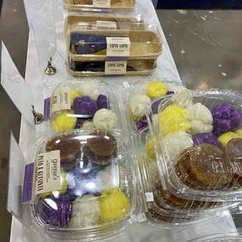 Gwenie's Pastries - Bakeries Near Me - Arlington, Virginia