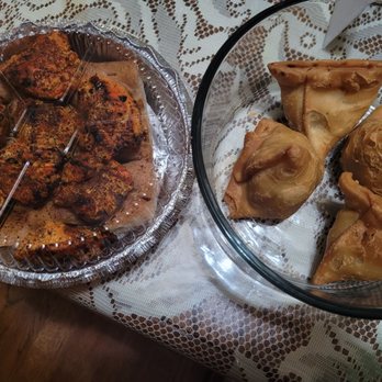 Lathrop Food Plaza - chicken kabobs. Samosas. from 2 different places. Both so delicious! - Food Trucks Near Me - Lathrop, California Lathrop Food Plaza - chicken kabobs. Samosas. from 2 different places. Both so delicious! - Food Trucks Near Me - Lathrop, California
