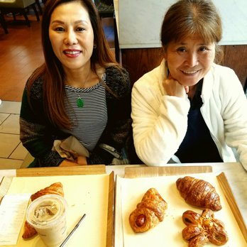 Paris Baguette - LUNCH Bunch - Bakeries Near Me - Flushing, New York Paris Baguette - LUNCH Bunch - Bakeries Near Me - Flushing, New York