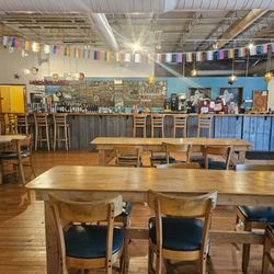 Starworks Cafe & Taproom - Great space