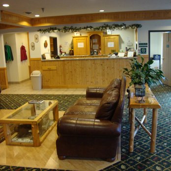 White Oak Inn & Suites - Front desk and lounge area, front lobby. - Hotels Near Me - Deer River, Minnesota White Oak Inn & Suites - Front desk and lounge area, front lobby. - Hotels Near Me - Deer River, Minnesota