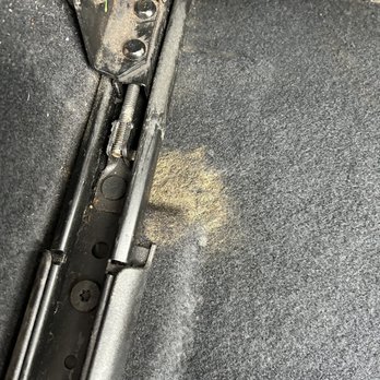 1. His N’ Hers Auto Detailing