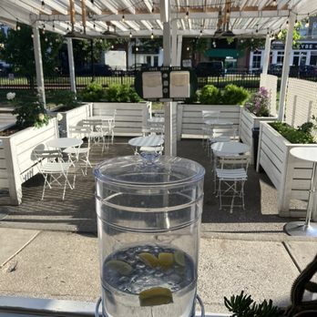 Café Dear Leon - Cafes Near Me - Baltimore, Maryland