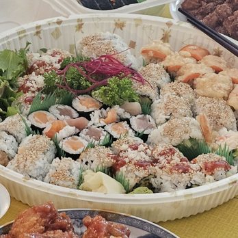 KURO Sushi & Bar - Tray A - Sushi Bars Near Me - Vancouver, British Columbia