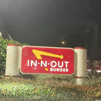 In-N-Out Burger - Burgers Near Me - Fullerton, California In-N-Out Burger - Burgers Near Me - Fullerton, California