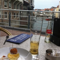Eetcafé Babylon - Vaasje en bitterbal